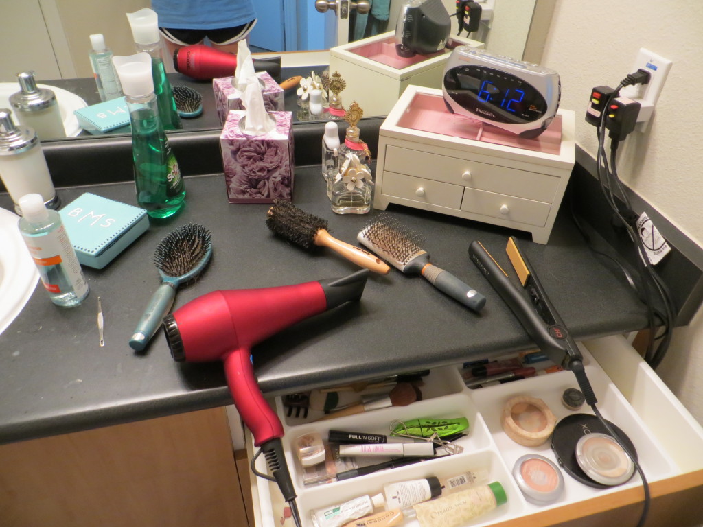 Organize a small apartment bathroom | Blair Blogs