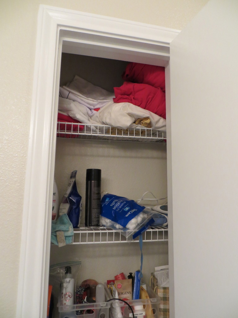 Organize a small apartment bathroom | Blair Blogs