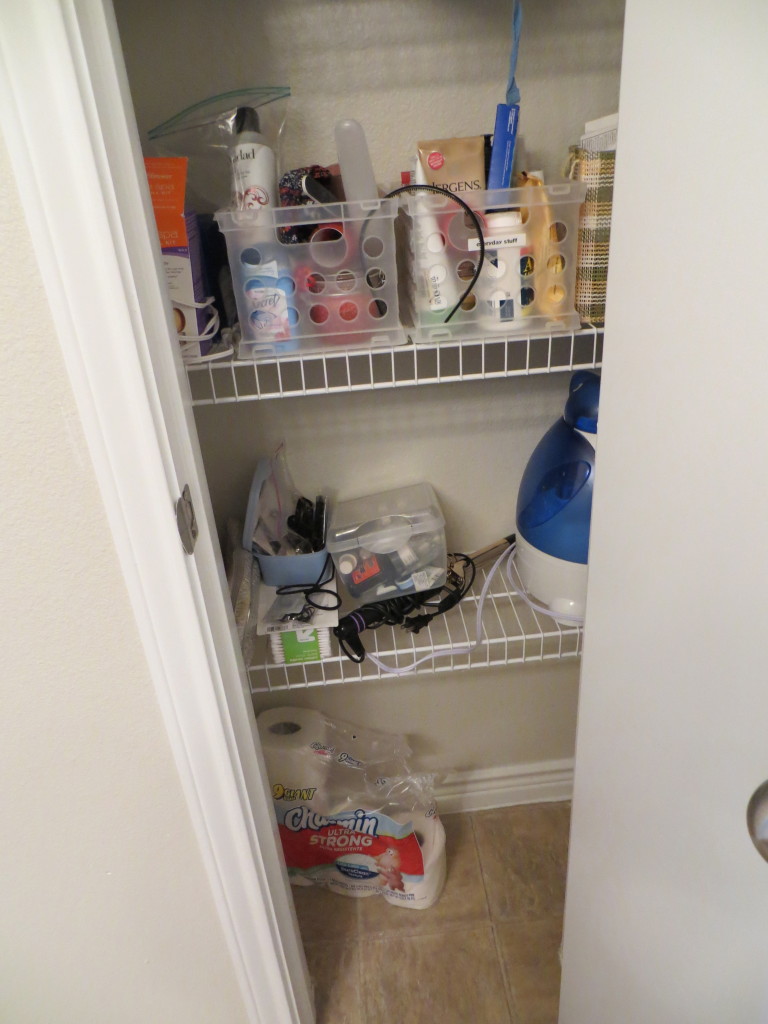 Organize a small apartment bathroom | Blair Blogs