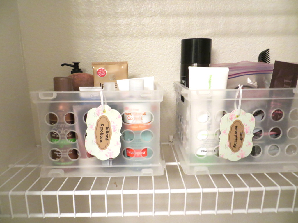 Organize a small apartment bathroom | Blair Blogs