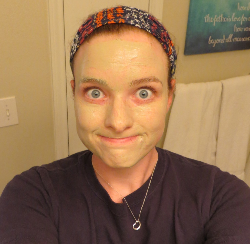How to make and use a bentonite clay face mask | Blair Blogs