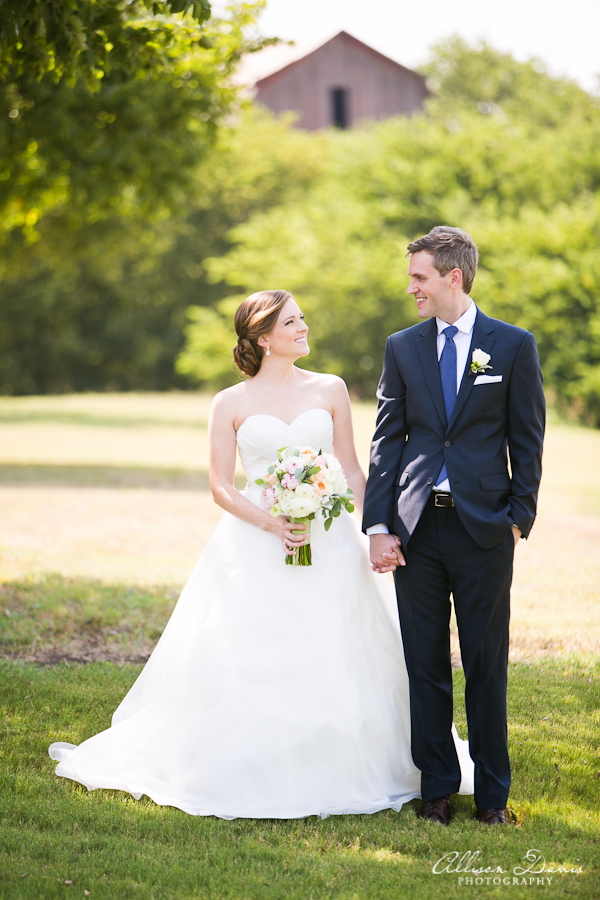 Bride and Groom Wedding Day Looks | Blairblogs.com